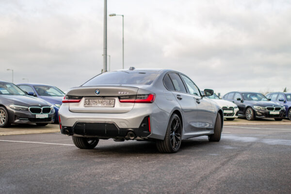 BMW 330e M Sport - Image 2