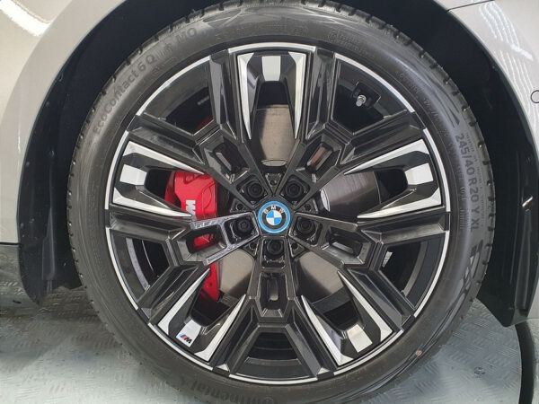 BMW i5 M60 - Image 3